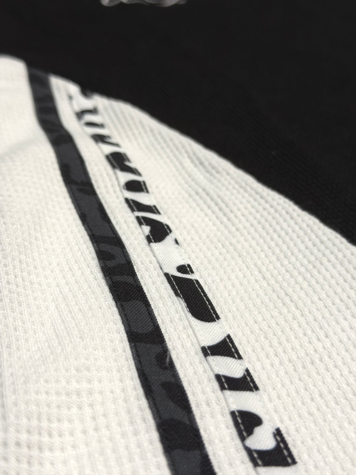 B/W Leopard Knit T-Shirt